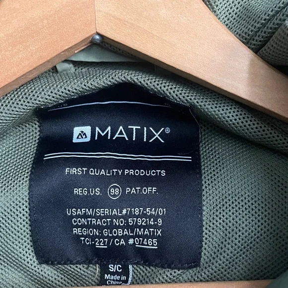 Compton Surf Club Matix Olive Hooded Windbreaker - Picture 6 of 6